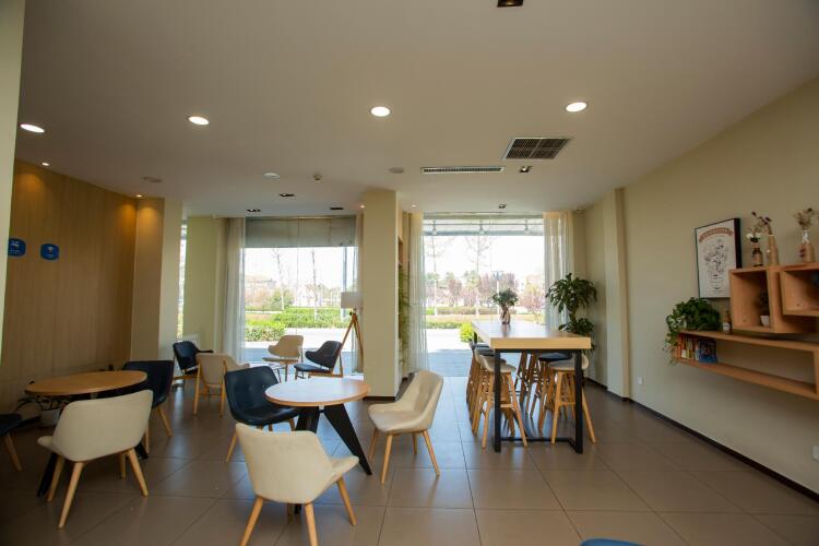 hanting hotel qinhuangdao nandaihe tourism center