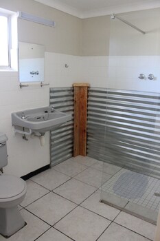 Moonlight Resort,,3.5 star