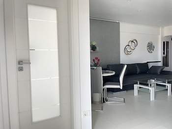 westpark2 one bedroom suite w5 lakeview