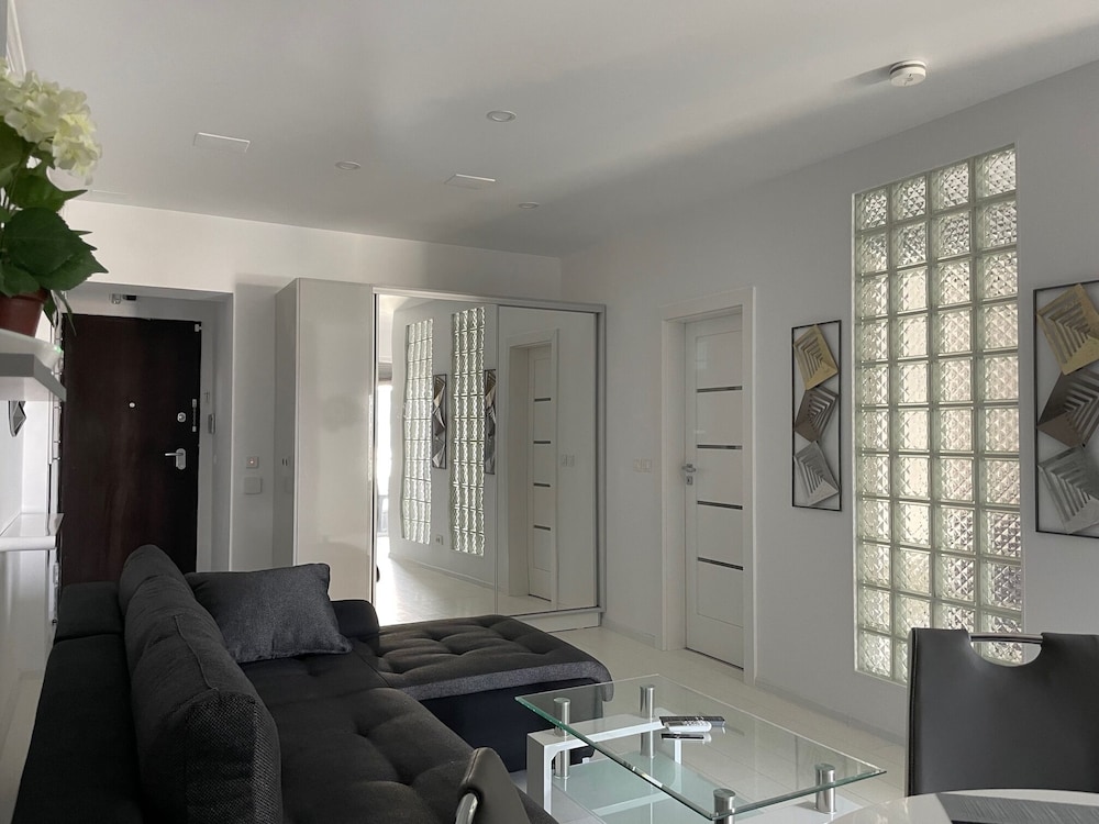 westpark2 one bedroom suite w5 lakeview