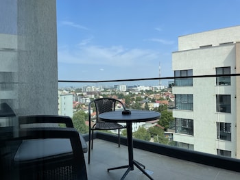 westpark2 one bedroom suite w5 lakeview