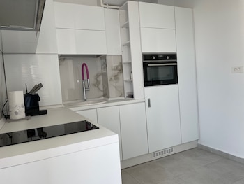 westpark2 one bedroom suite w5 lakeview