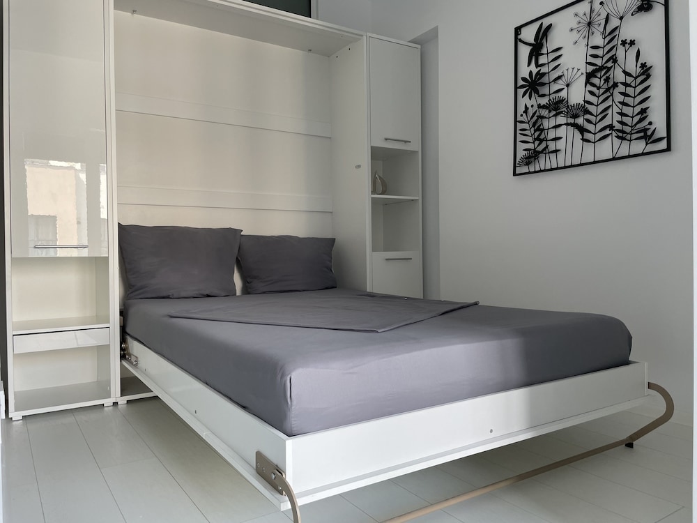 westpark2 one bedroom suite w5 lakeview