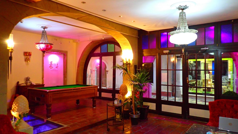 hotel renaissance de castres