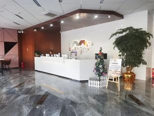 Borrman Hotel Huizhou Zhongkai Bus Station,,3 star