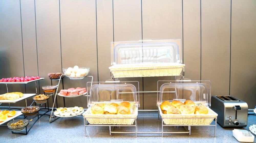 hanting hotel nanchang honggutan cuiyuan road subw
