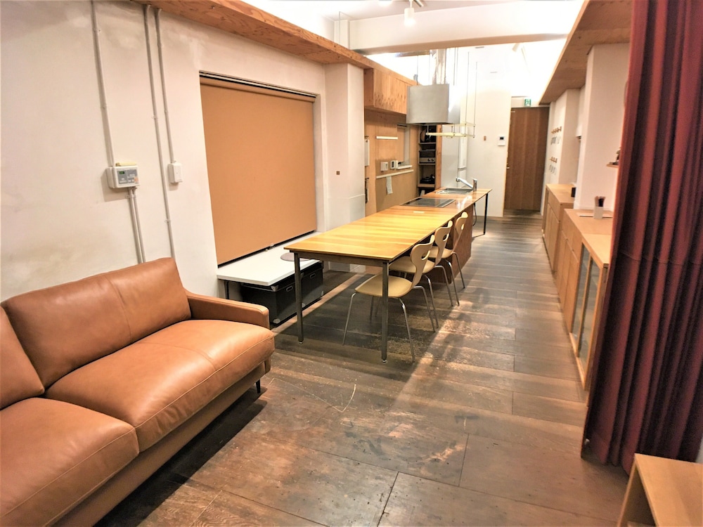 higashi gokencho m building 2f
