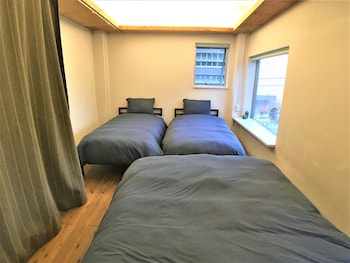 higashi gokencho m building 2f