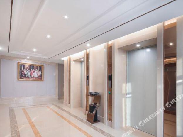 vienna international hotel nanning vocational college metro station