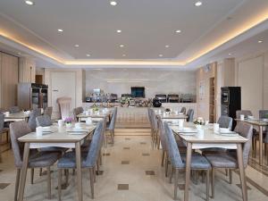 vienna hotel east plaza of wuhan high speed railway station