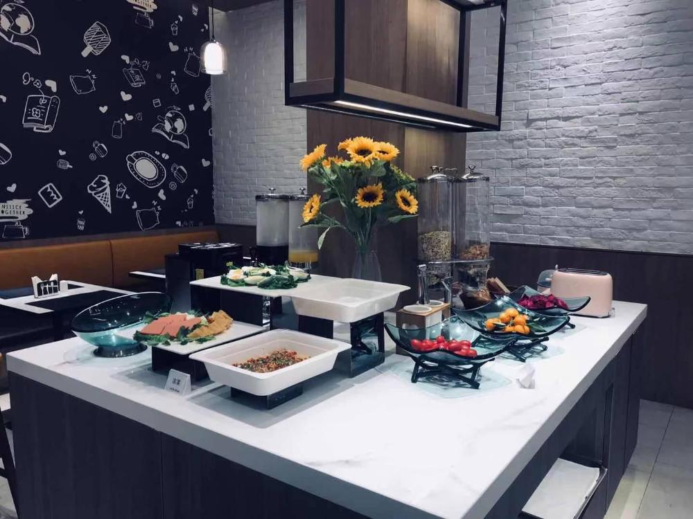 hanting premium hotel youjia wuhan etouwan metro station