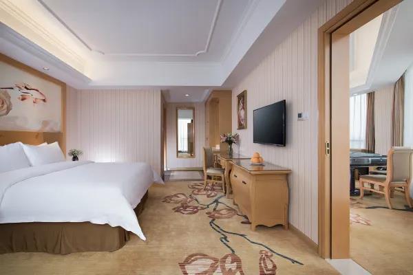 vienna hotel wuhan happy valley renhe metro station