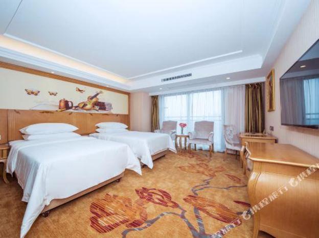 vienna international hotel wuhan polar ocean world