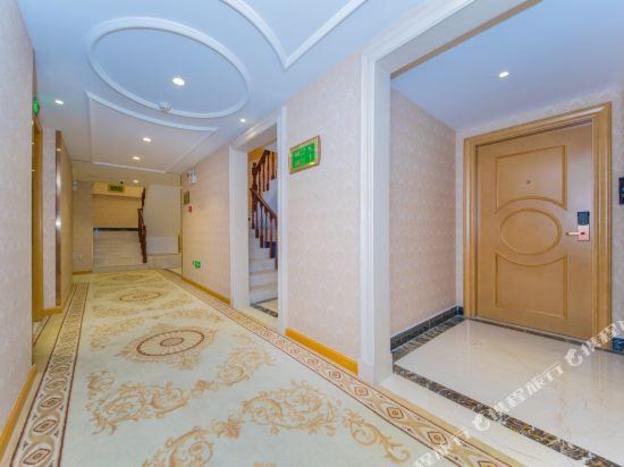 vienna international hotel wuhan polar ocean world