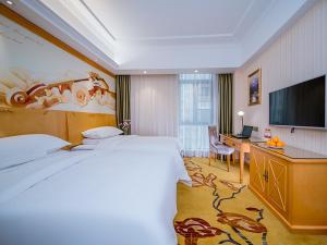 vienna hotel wuhan xingye road shiqiao metro station