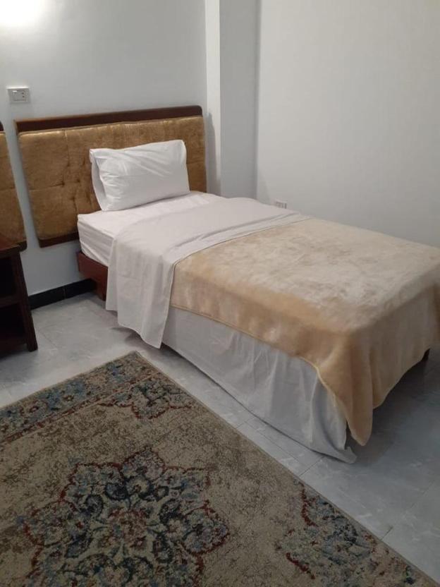 sydna all hussain hotel