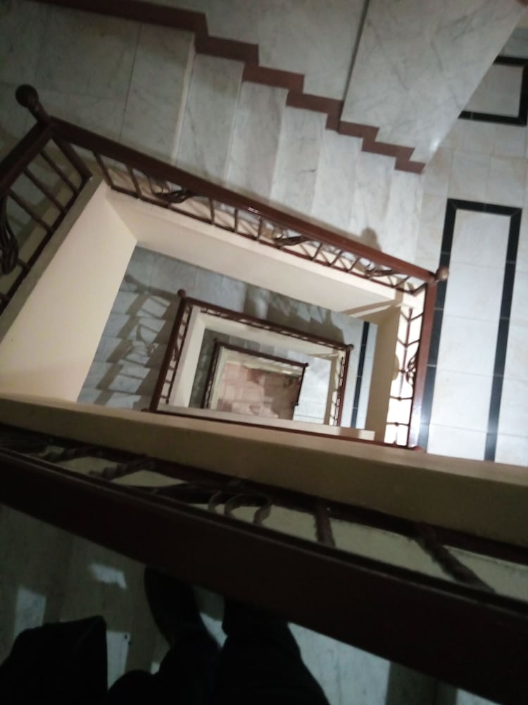 sydna all hussain hotel