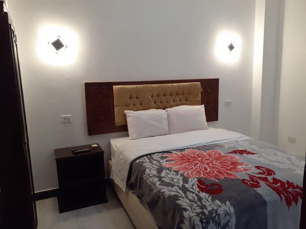 sydna all hussain hotel