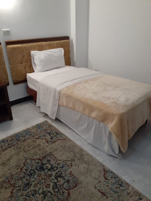 sydna all hussain hotel