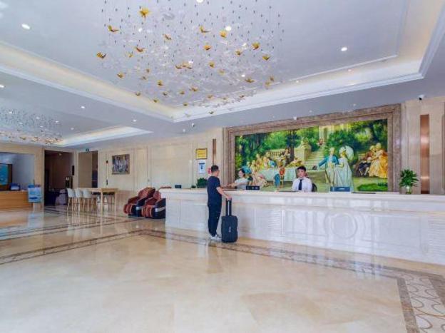 vienna international hotel yichang east railway station