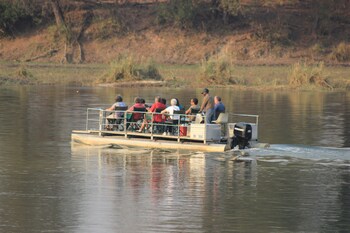 ndhovu safari lodge campground