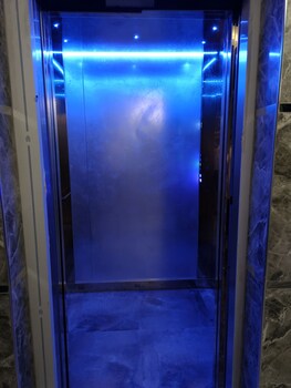 Deluxe Beach Residence,,2 star