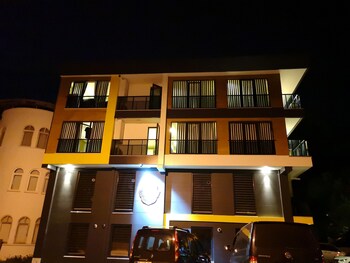 deluxe beach residence