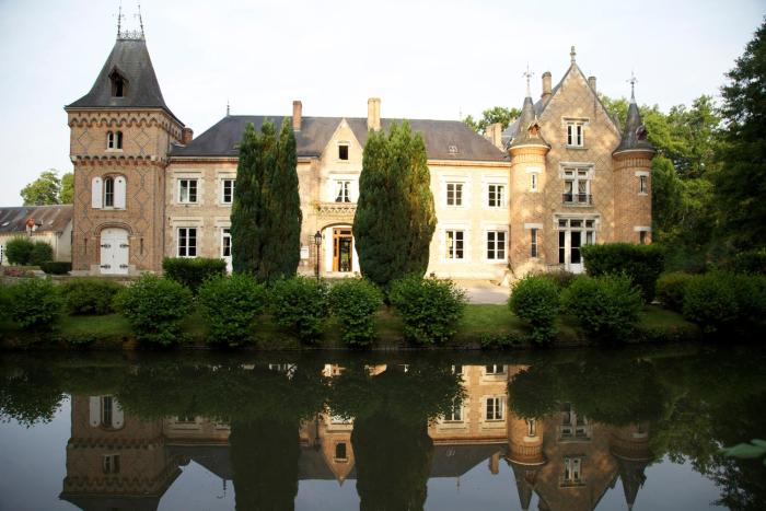 hostellerie du chateau les muids