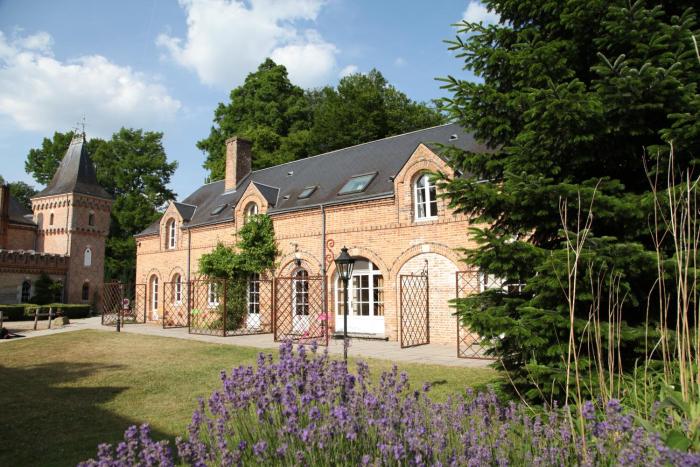 hostellerie du chateau les muids