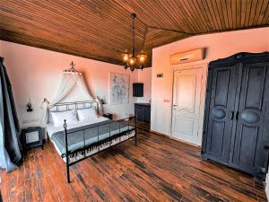 assos longevity hotel