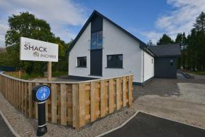 The Shack And Pods At Inchree,Highland>>Fort William,3.5 star