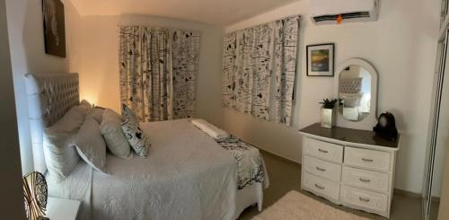 fully equipped new 3br apt dt 2mins to the beach