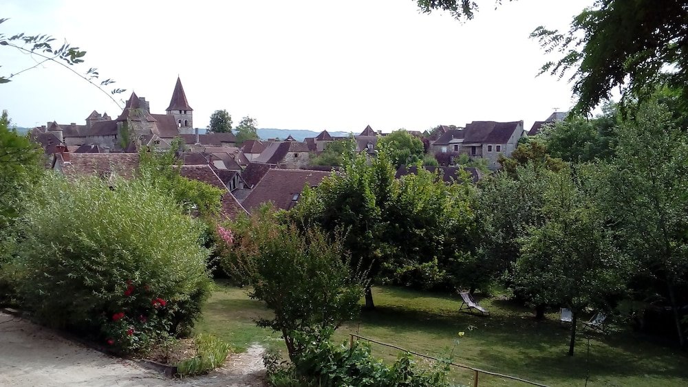 Les Perluetes,,3 star