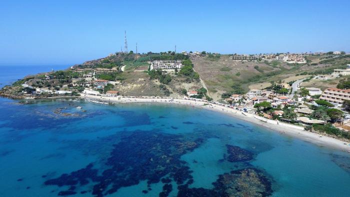 case vacanza renella 3 beds balcony wifi self catering 200mt from the sea
