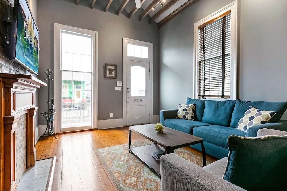 apartment near french quarter
