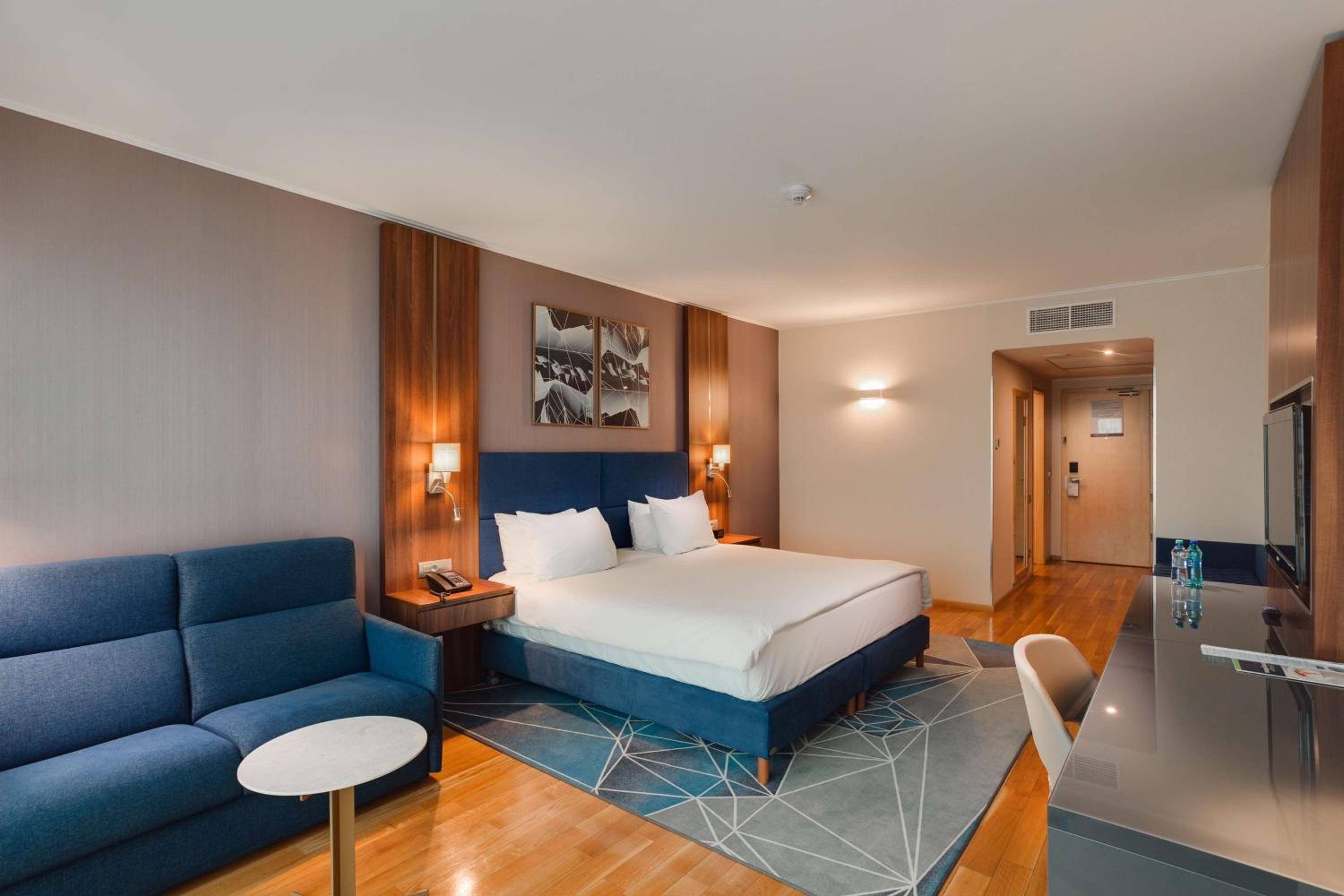 doubletree by hilton hotel cluj city plaza
