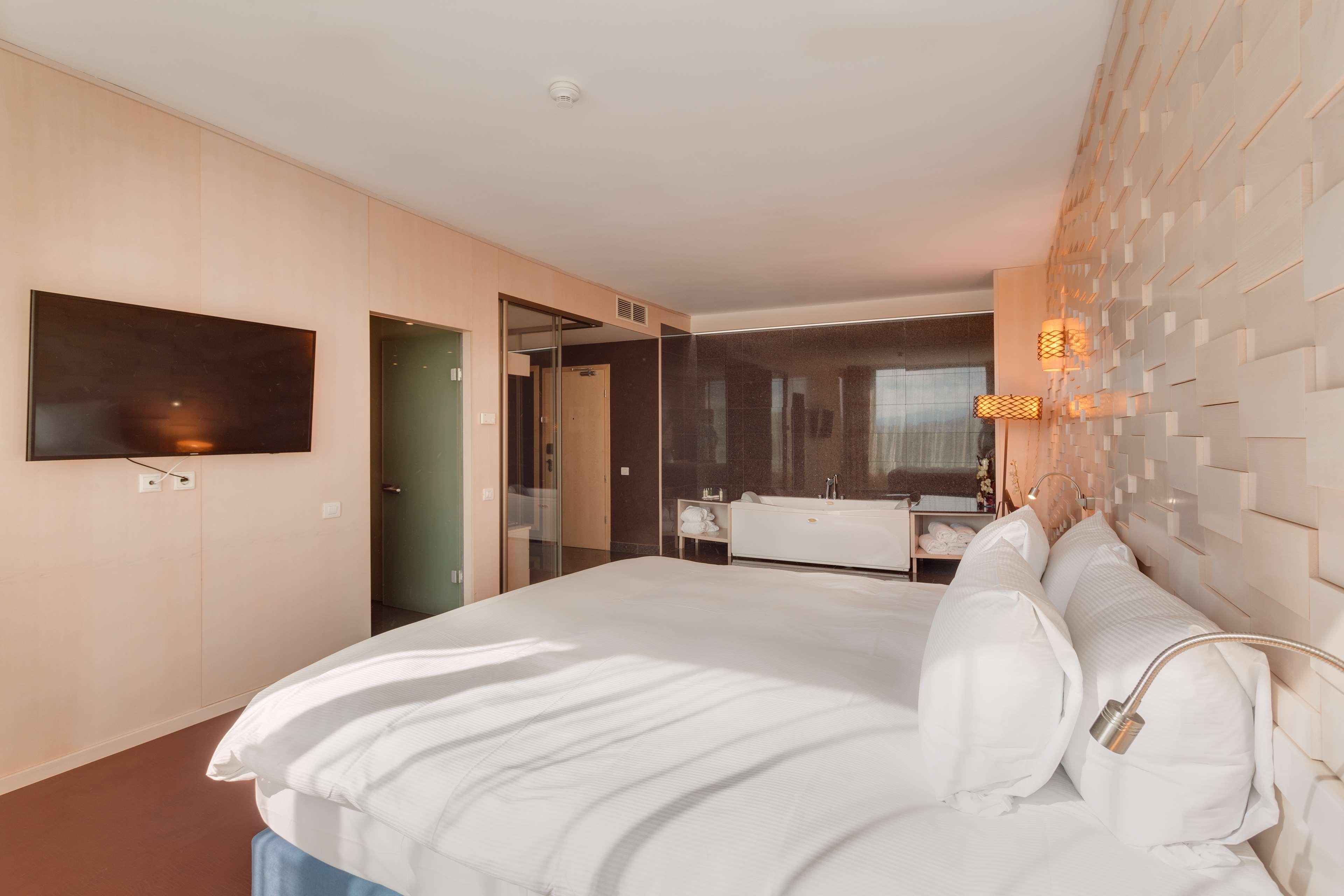 doubletree by hilton hotel cluj city plaza