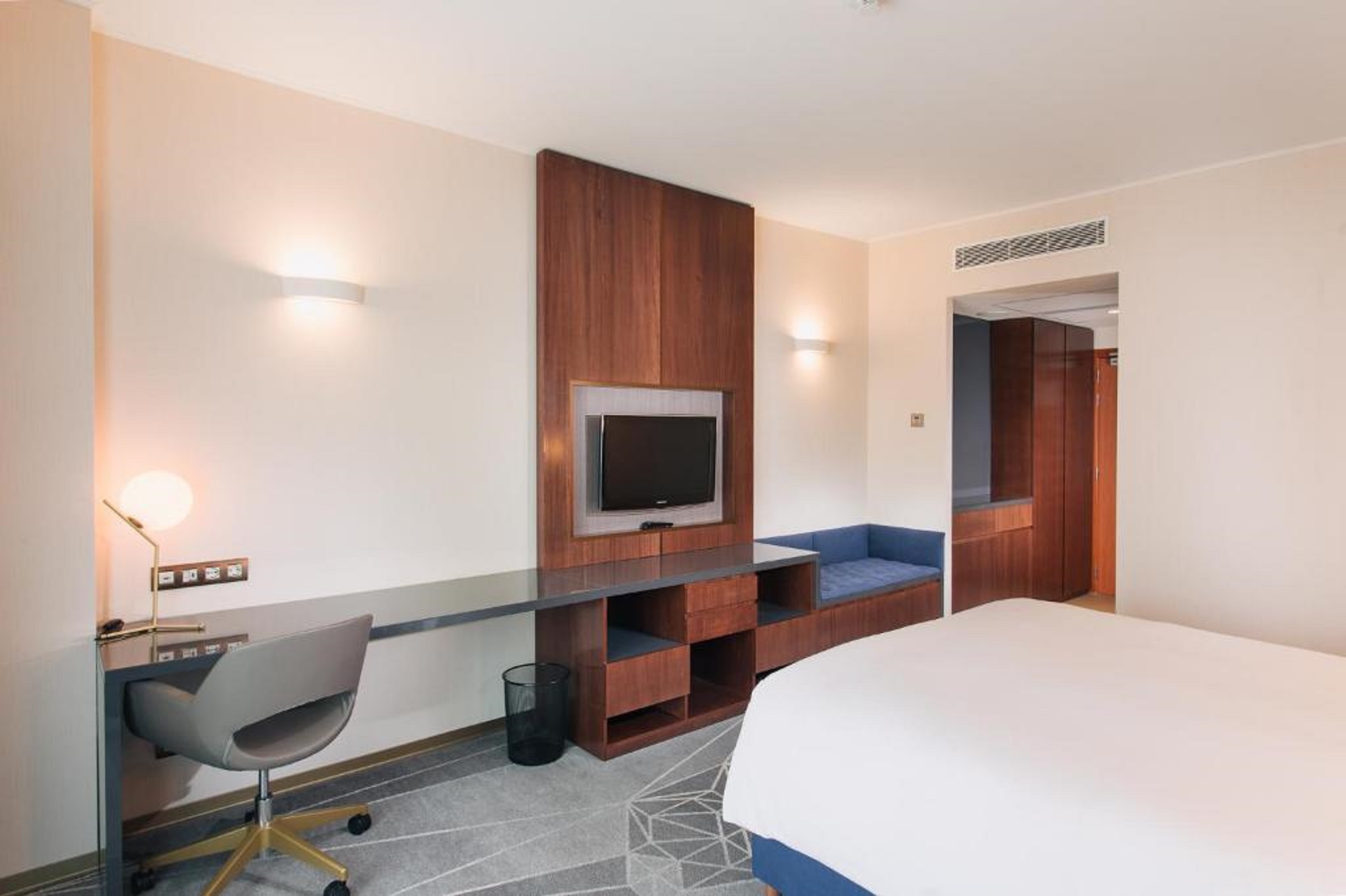 doubletree by hilton hotel cluj city plaza