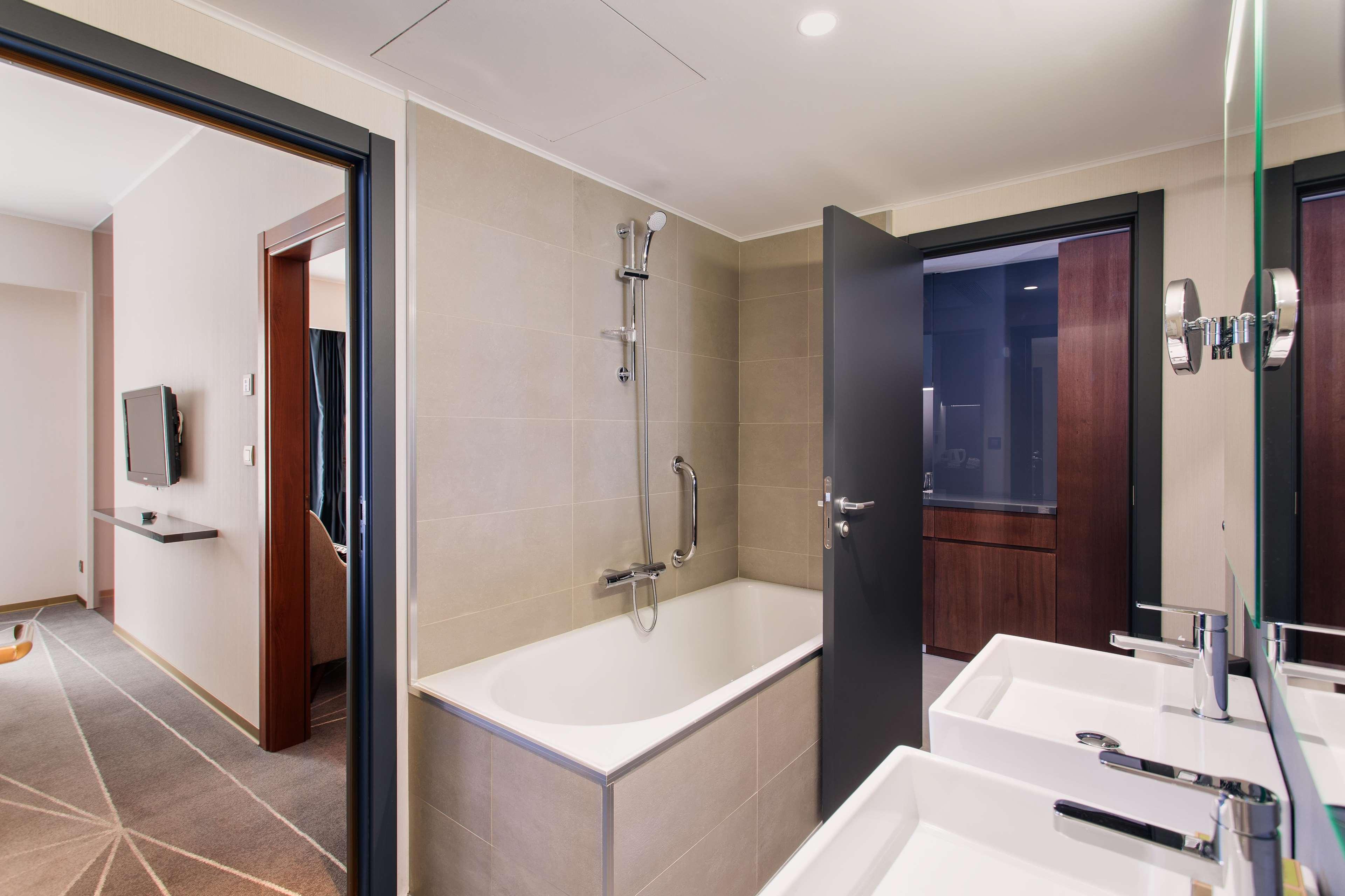 doubletree by hilton hotel cluj city plaza