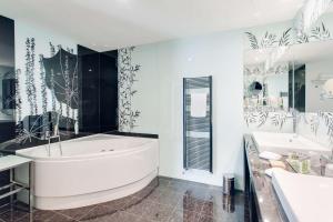 doubletree by hilton hotel cluj city plaza