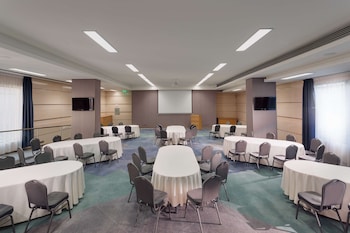 doubletree by hilton hotel cluj city plaza