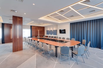 doubletree by hilton hotel cluj city plaza