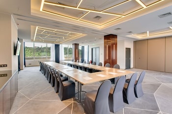 doubletree by hilton hotel cluj city plaza