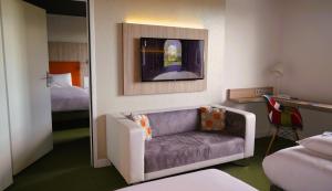 kyriad clermont ferrand nord riom