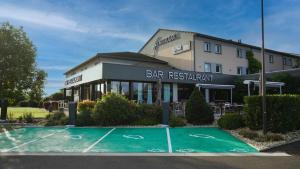 kyriad clermont ferrand nord riom