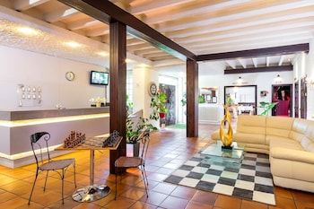hotel la thomasse