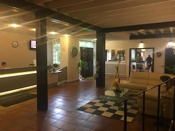 hotel la thomasse