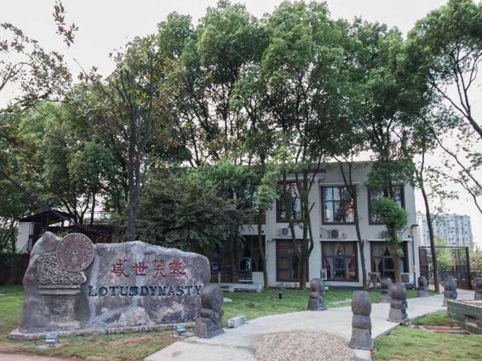 7days premium zhuzhou yangtze river road central hospital