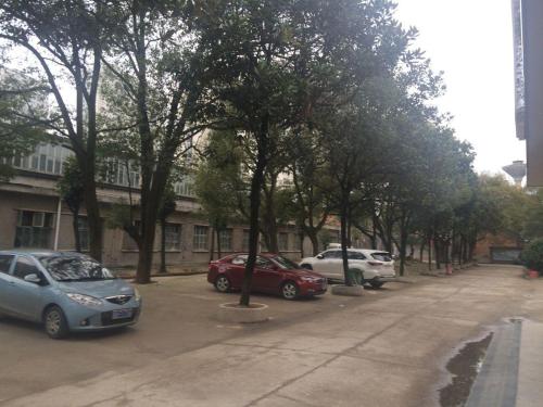 7days premium zhuzhou yangtze river road central hospital