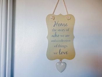 airport lounge 3bed 6 persons